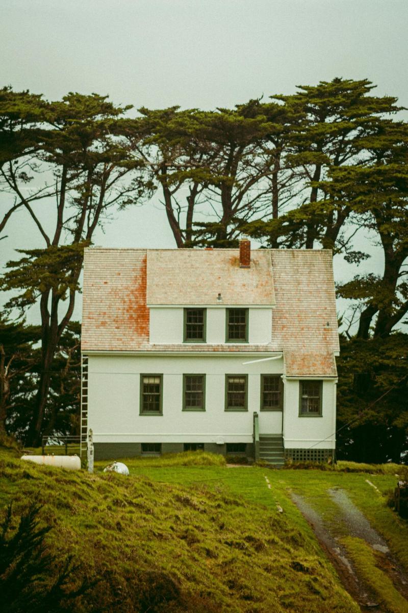 Historic Saratoga Farmhouse image 1